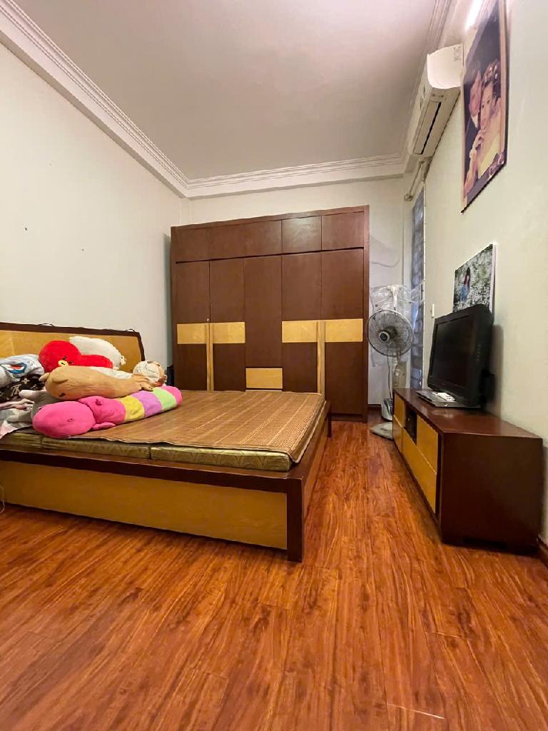 Bán Nhà Phố Vũ Trọng Phụng - Thanh Xuân. 115m,18 Tỷ - Sổ Đỏ Sẵn. LH Mr Kiên 0922979333